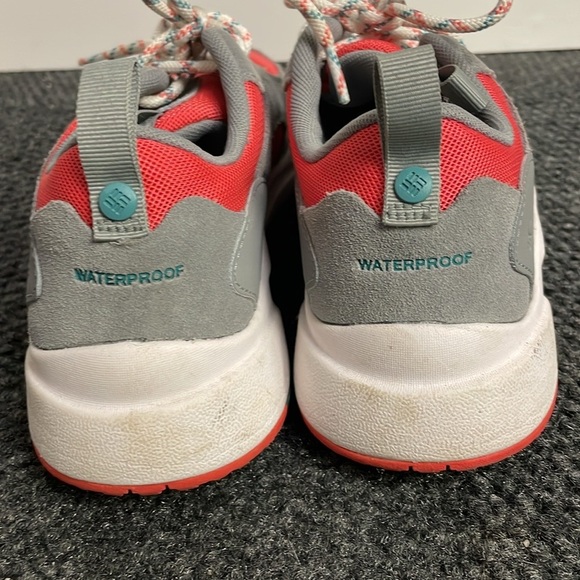 Columbia Pivot Waterproof Hiking Sneakers Shoes Size 9 Gray Red Womens HIking - Picture 3 of 6